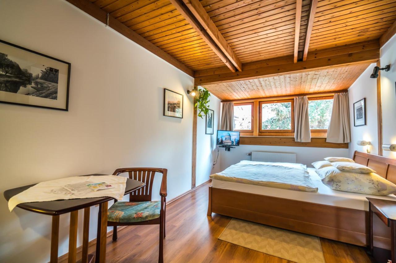 Szent Kristof Panzio Bed & Breakfast Esztergom Eksteriør bilde