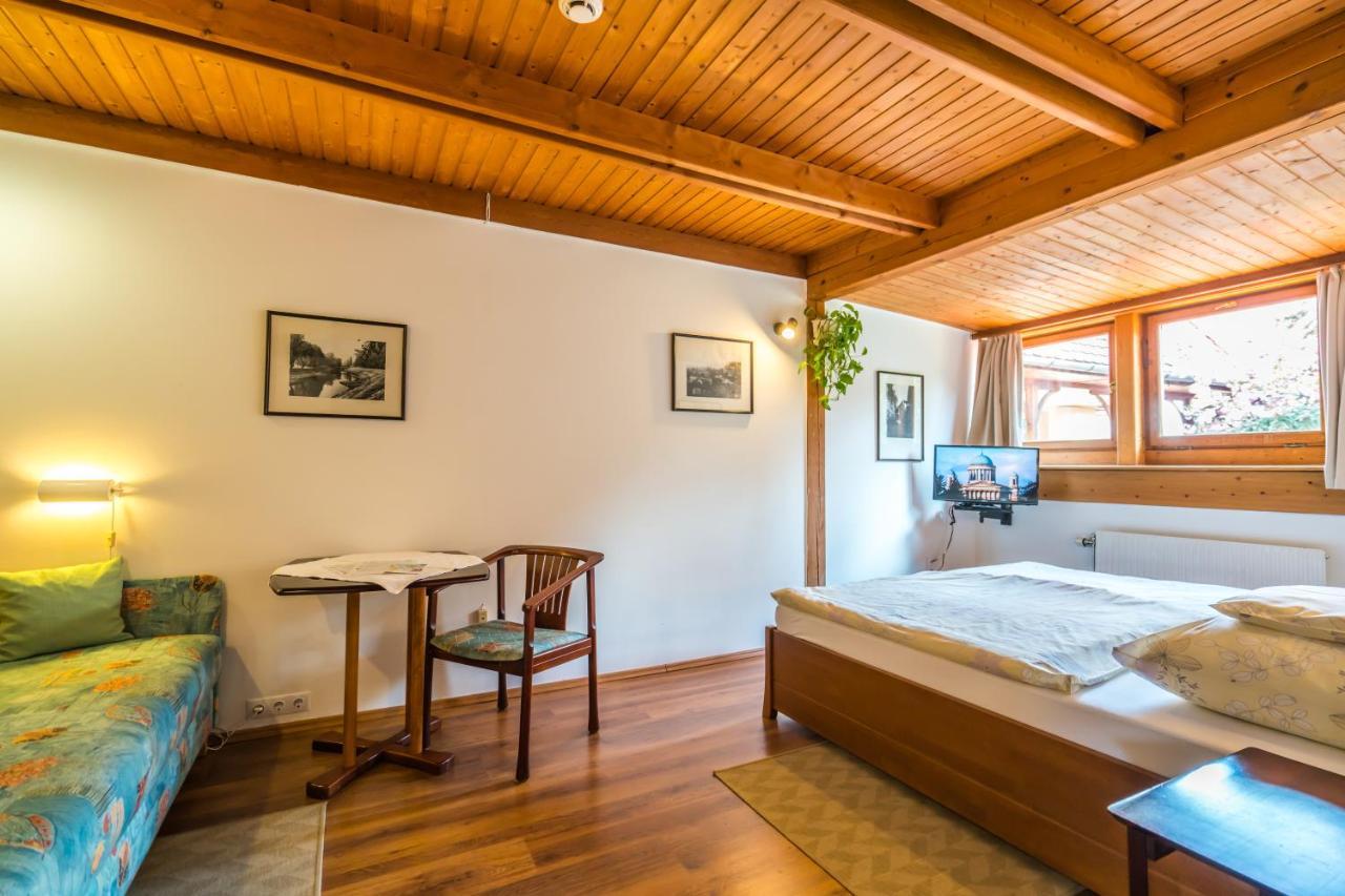 Szent Kristof Panzio Bed & Breakfast Esztergom Eksteriør bilde