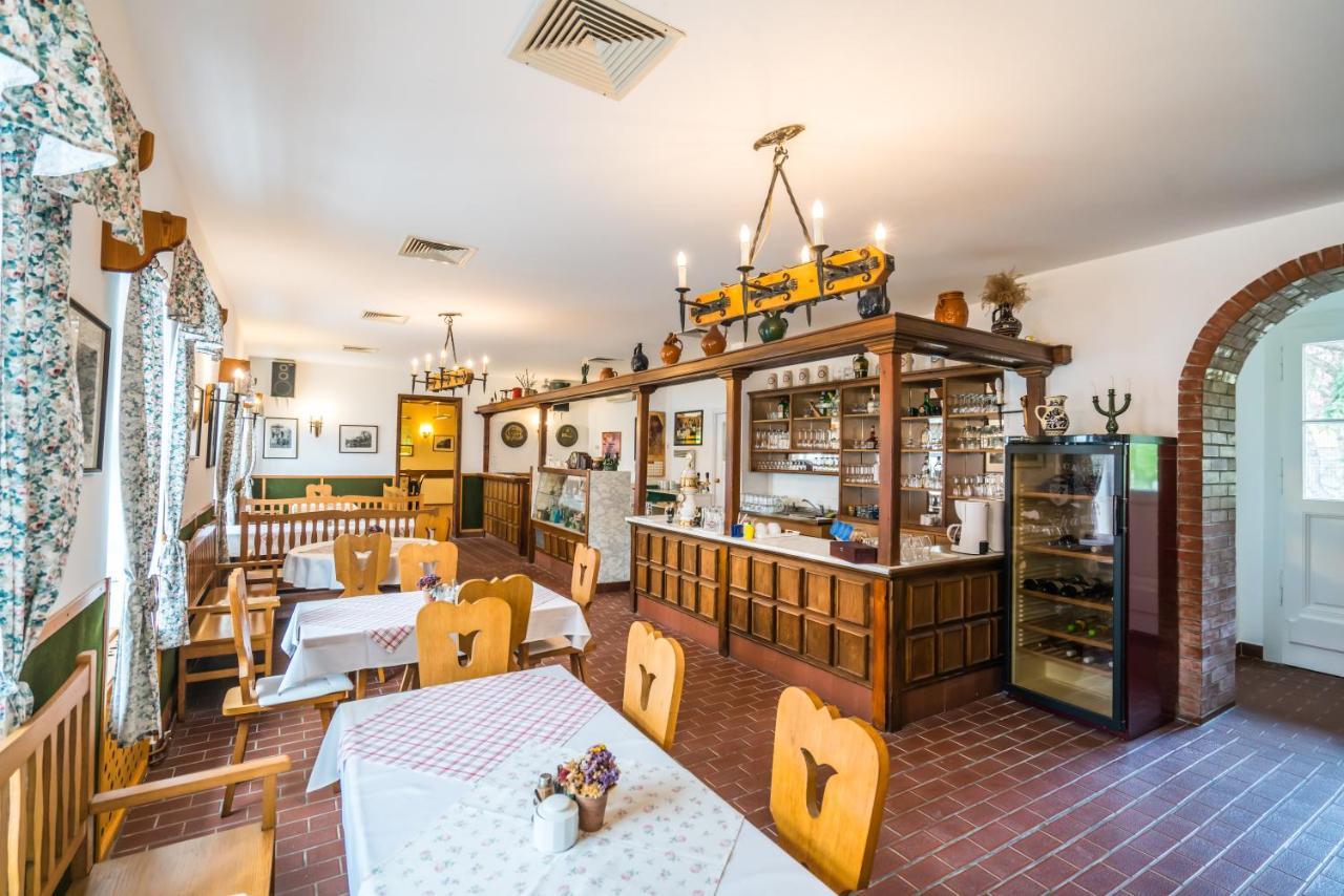 Szent Kristof Panzio Bed & Breakfast Esztergom Eksteriør bilde