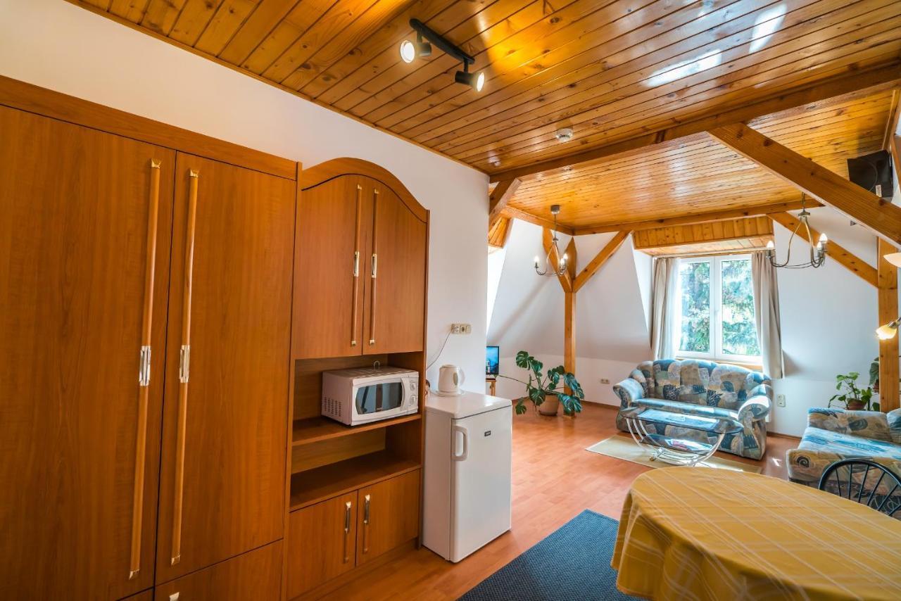 Szent Kristof Panzio Bed & Breakfast Esztergom Eksteriør bilde