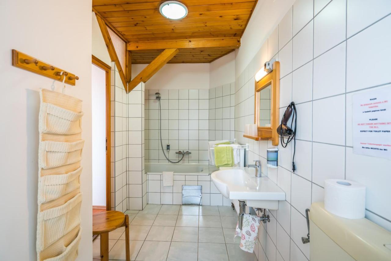 Szent Kristof Panzio Bed & Breakfast Esztergom Eksteriør bilde