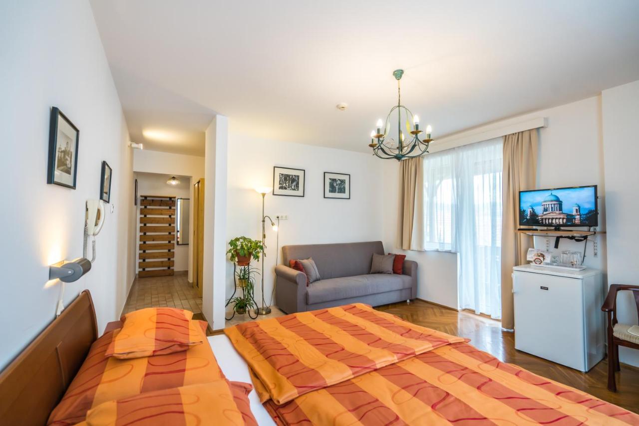 Szent Kristof Panzio Bed & Breakfast Esztergom Eksteriør bilde