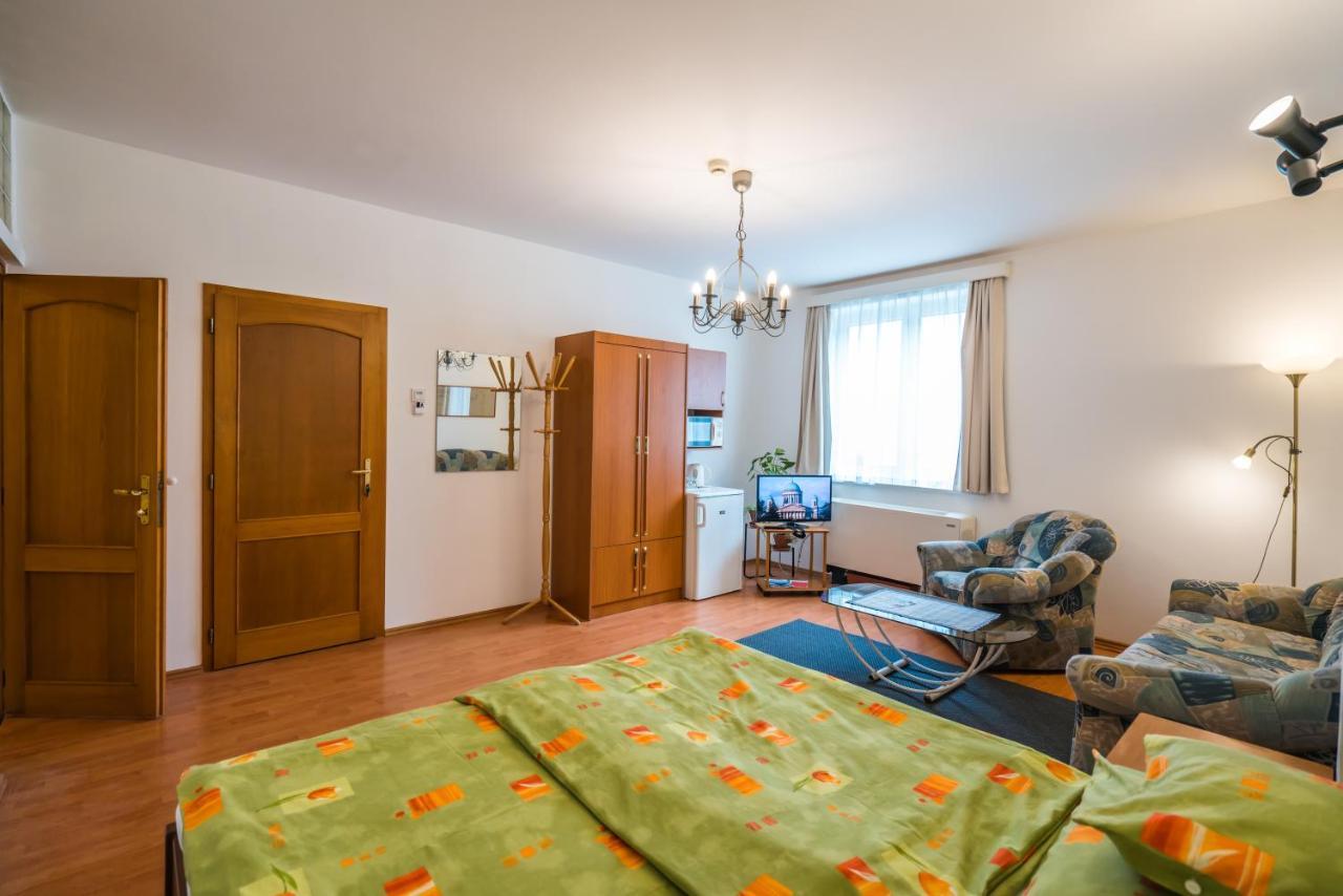 Szent Kristof Panzio Bed & Breakfast Esztergom Eksteriør bilde